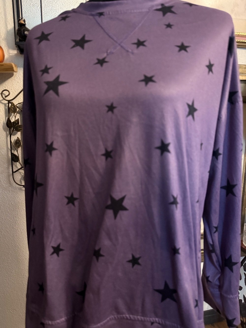 Purple & Black Star Print Crewneck Pullover Sweatshirt Lightweight •Size M•